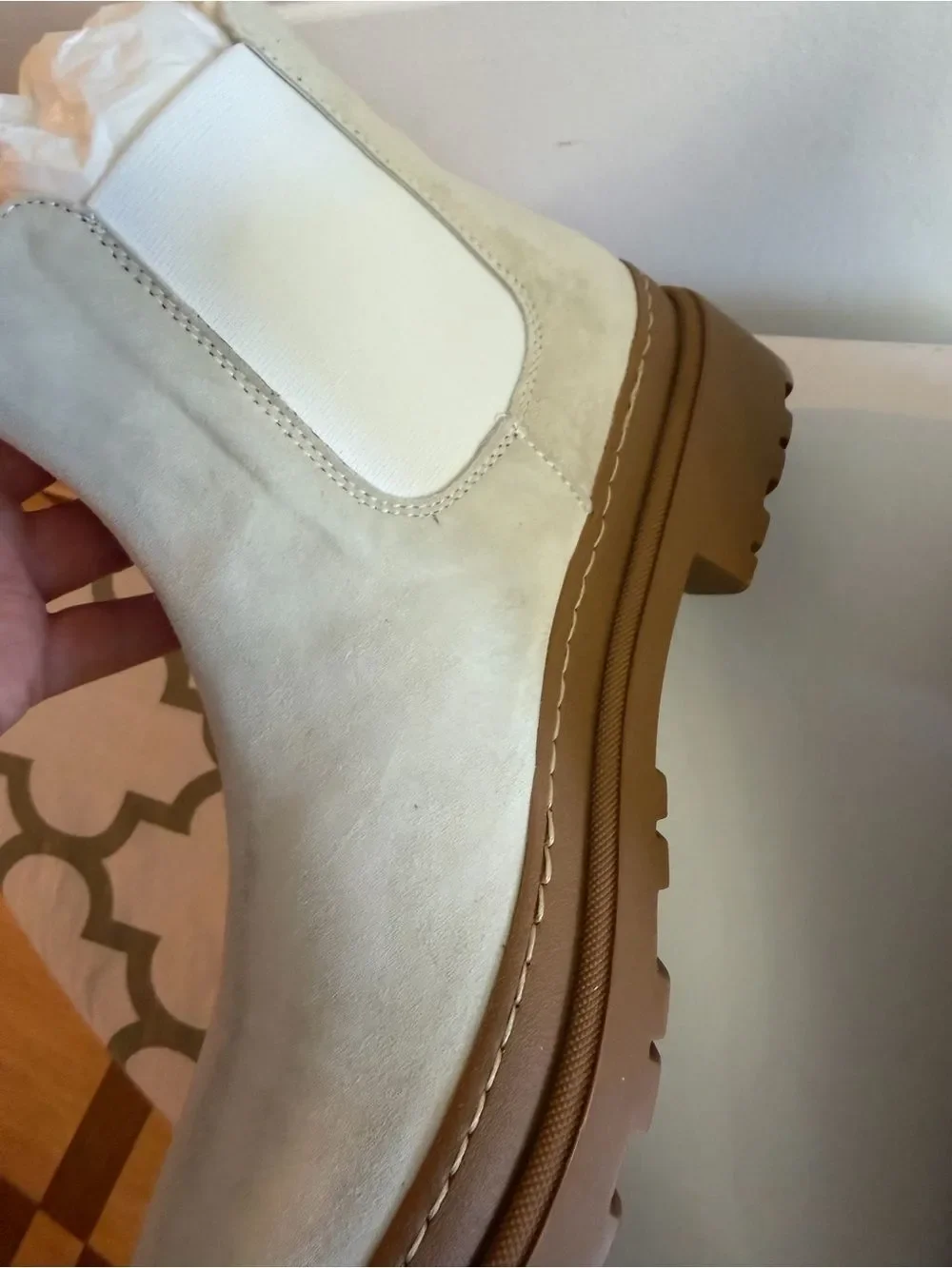 Boemos Made in Italy Ivory Suede Chelsea Boots | Chunky Lug Sole | EU 38 NEW